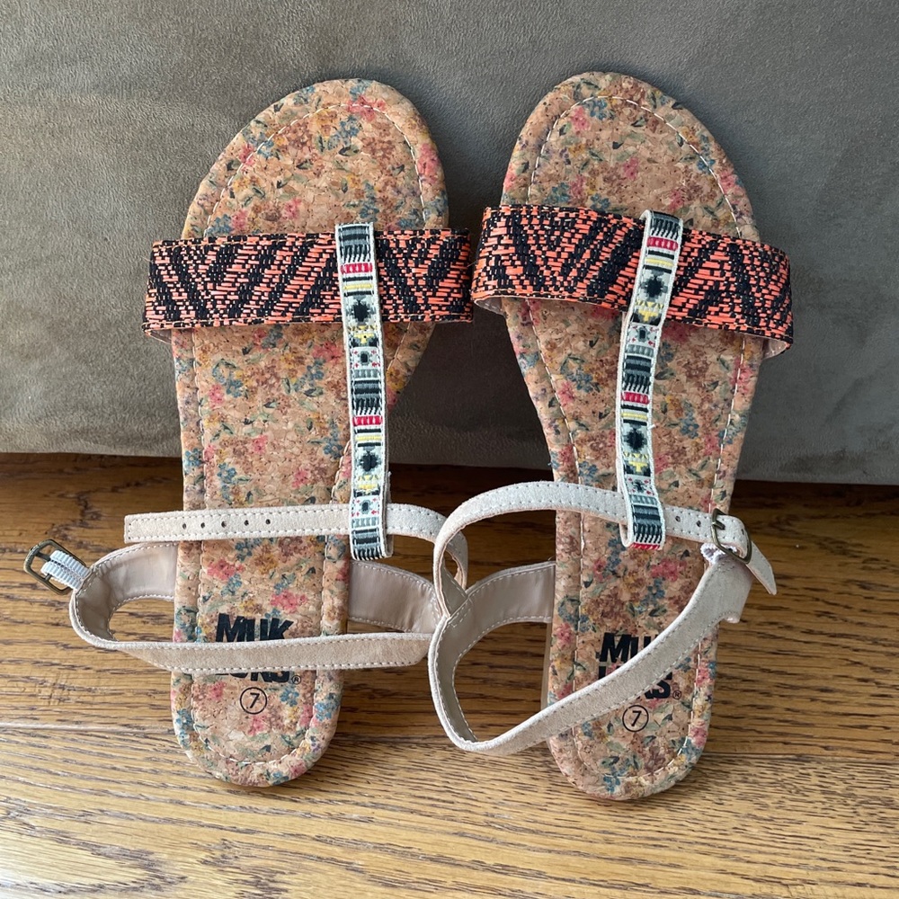 Muk Luk Sandals ; Size 7 - NEW